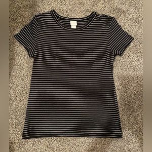 H&M black and white shirt